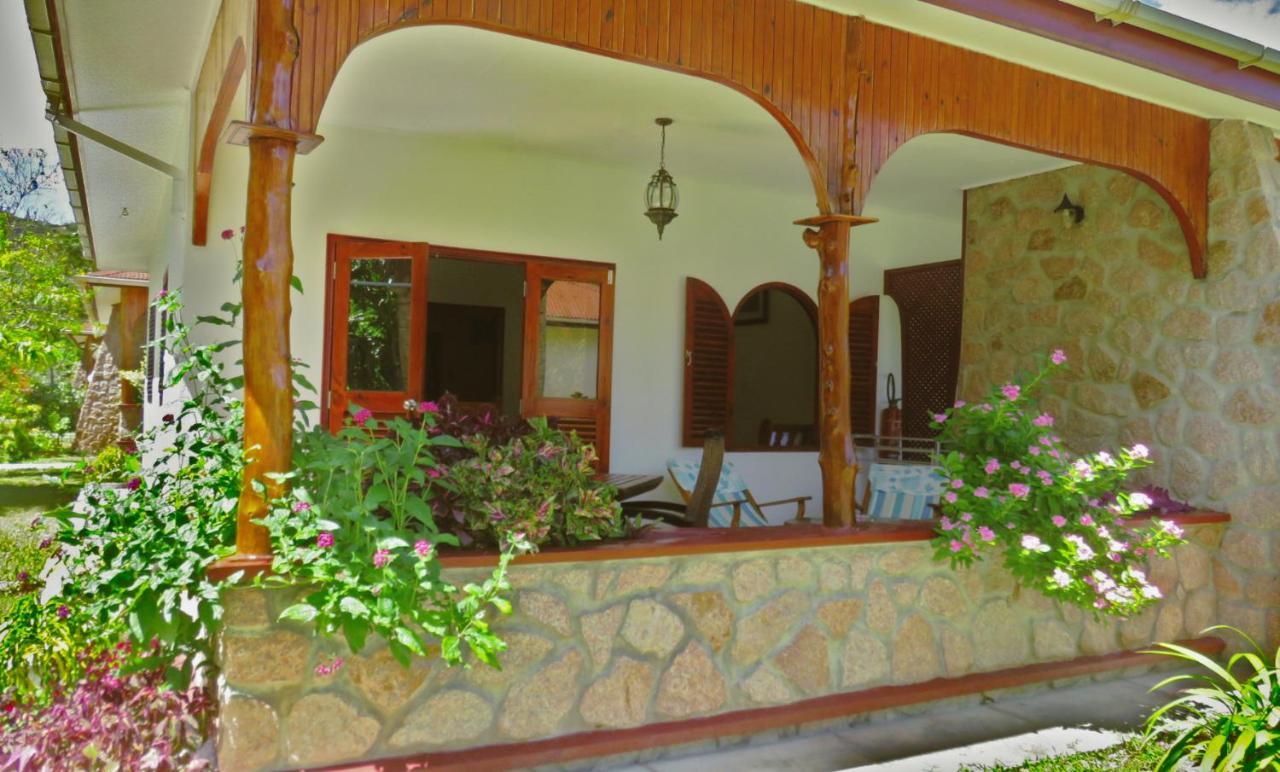 The Islander Hotel Grand Anse  Dış mekan fotoğraf